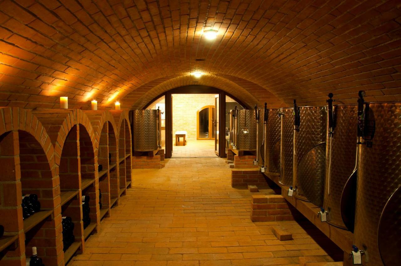 Penzion Krasny Sklep Znojmo Exterior photo