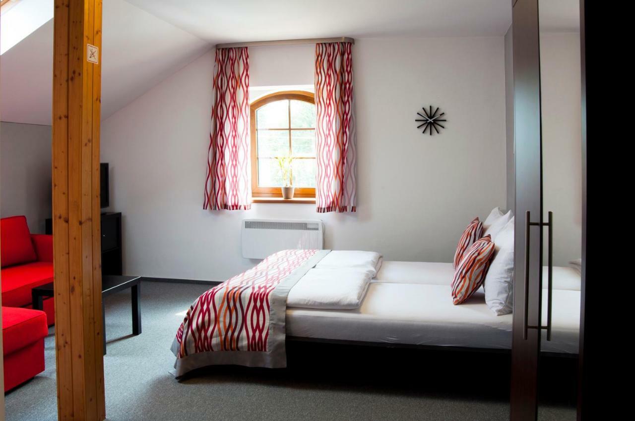 Penzion Krasny Sklep Znojmo Exterior photo